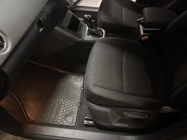 2012 VW Tiguan Pacific photo 12