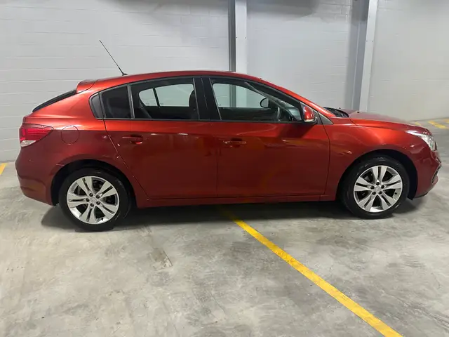 2015 Holden Cruise Equipe photo 8