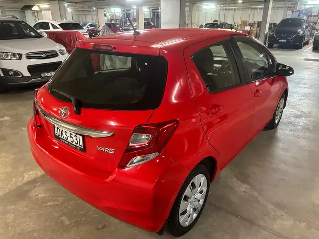 2016 Toyota  Yaris Ascent photo 6