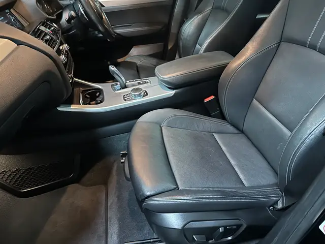 2017 BMW X3 photo 16