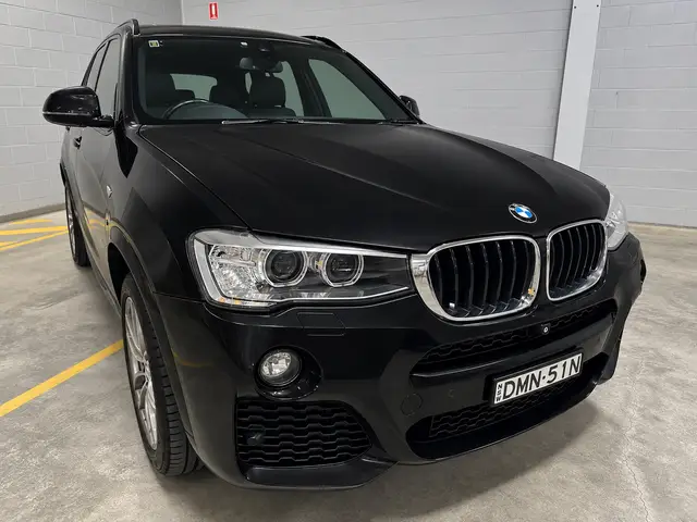 2017 BMW X3 photo 2