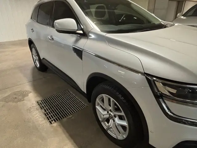2017 Renault  Koleos Zen Hzg photo 10