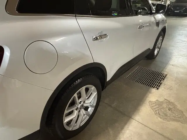2017 Renault  Koleos Zen Hzg photo 9