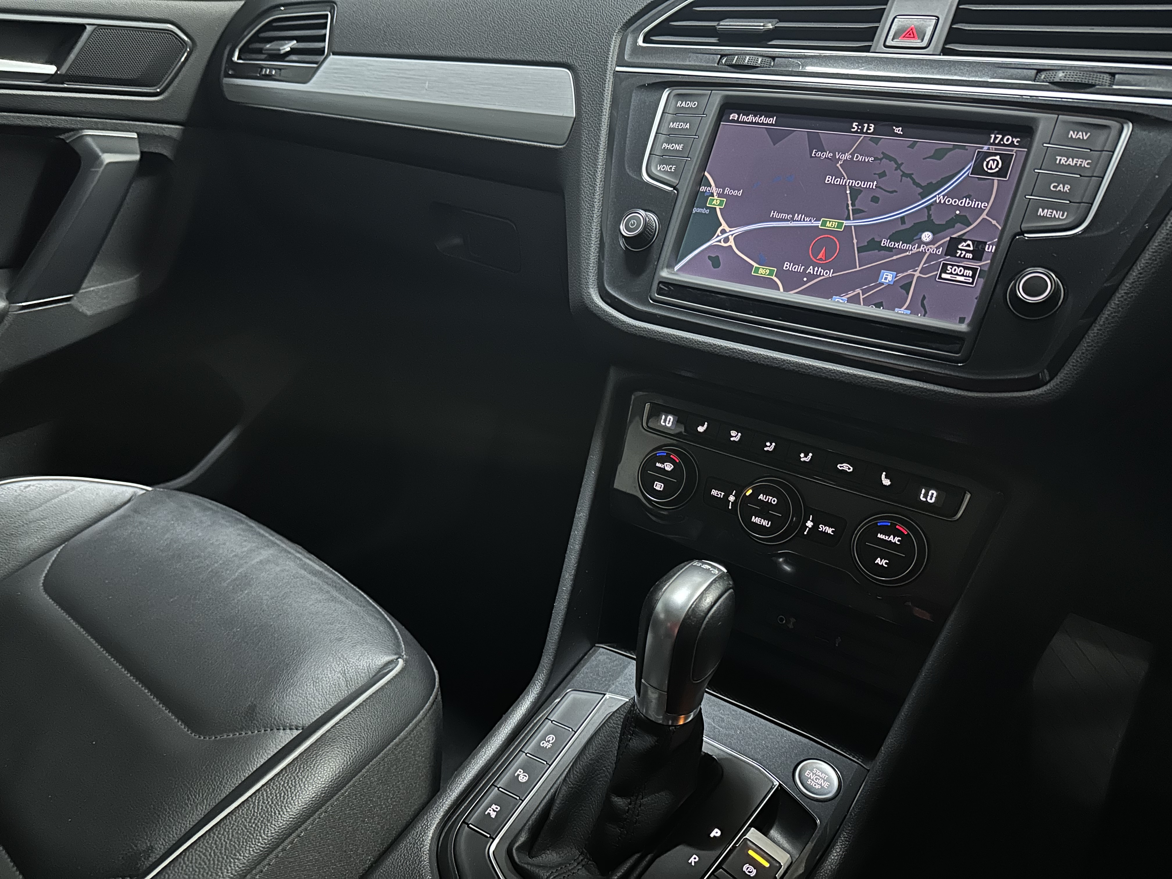 2017 VW Tiguan Comfortline 132TSI photo 11