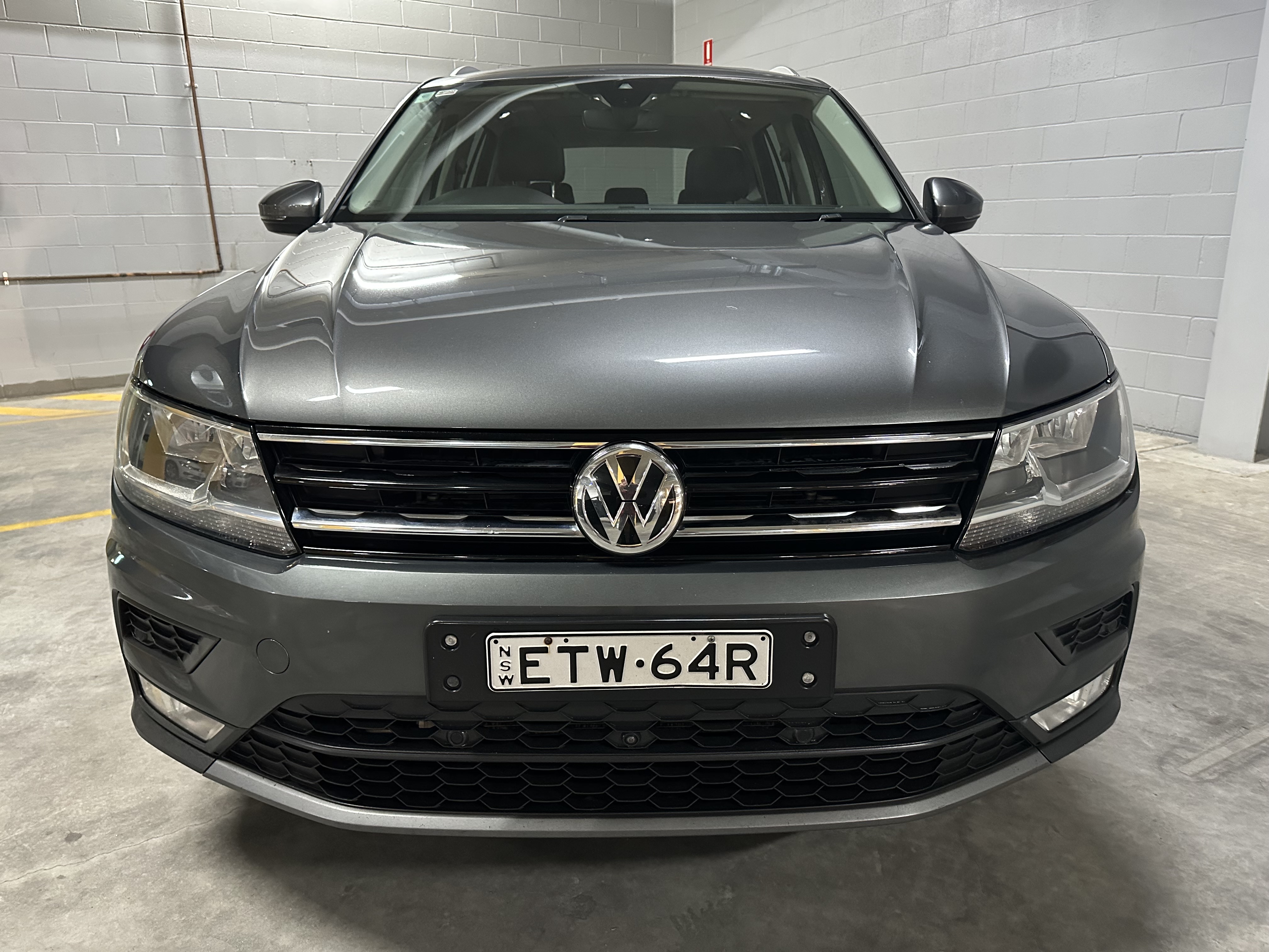 2017 VW Tiguan Comfortline 132TSI photo 2
