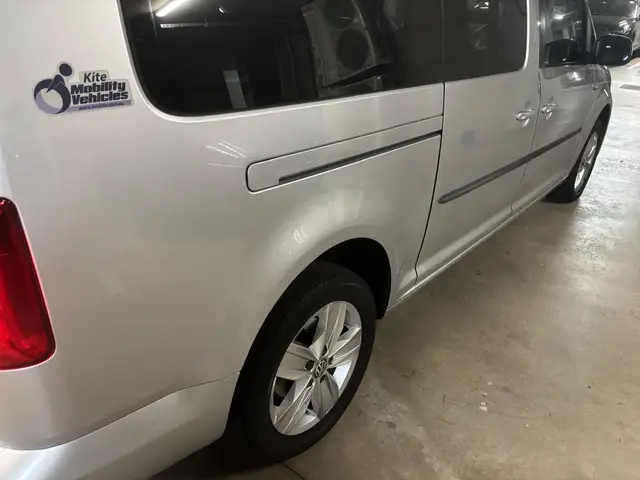 2018 VW Caddy Comfortline Disabled Van photo 12