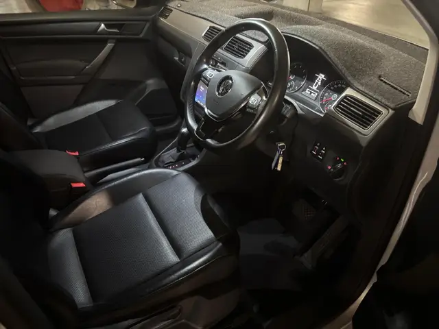 2018 VW Caddy Comfortline Disabled Van photo 18