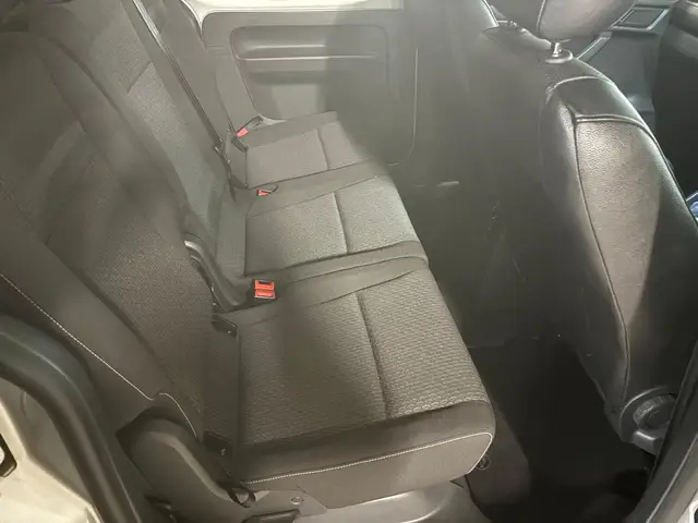 2018 VW Caddy Comfortline Disabled Van photo 20
