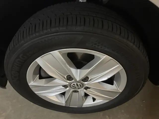 2018 VW Caddy Comfortline Disabled Van photo 26