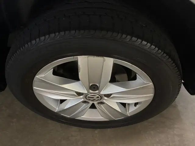 2018 VW Caddy Comfortline Disabled Van photo 29