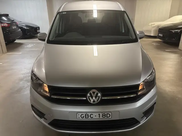 2018 VW Caddy Comfortline Disabled Van photo 3