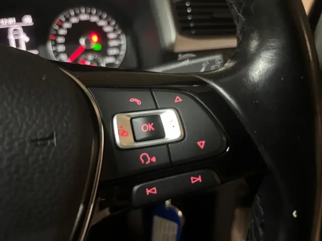2018 VW Caddy Comfortline Disabled Van photo 32
