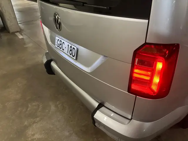 2018 VW Caddy Comfortline Disabled Van photo 6