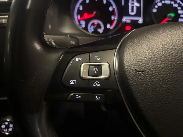 2018 VW Golf photo 11