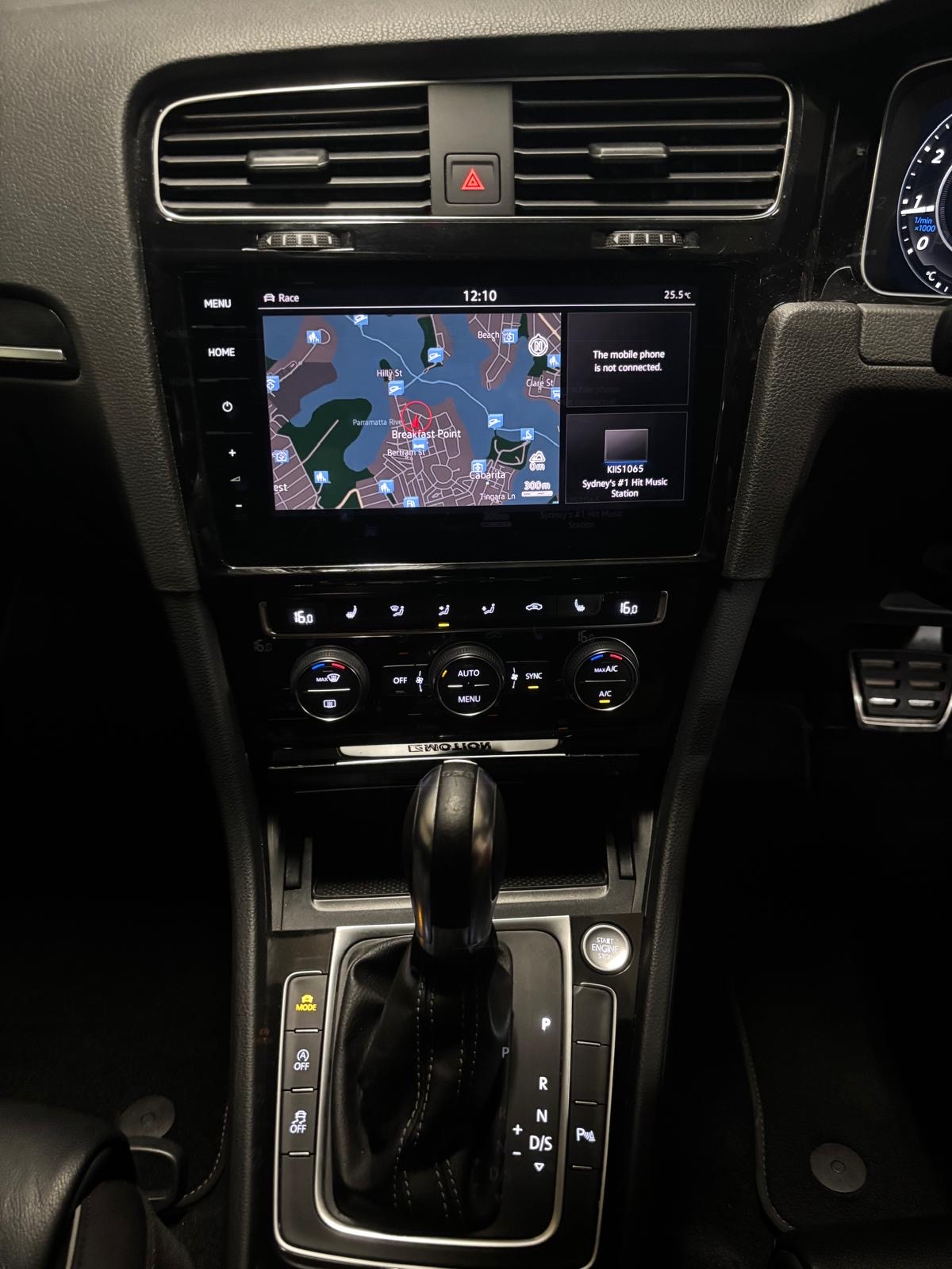 2019 VW GOLF R photo 12
