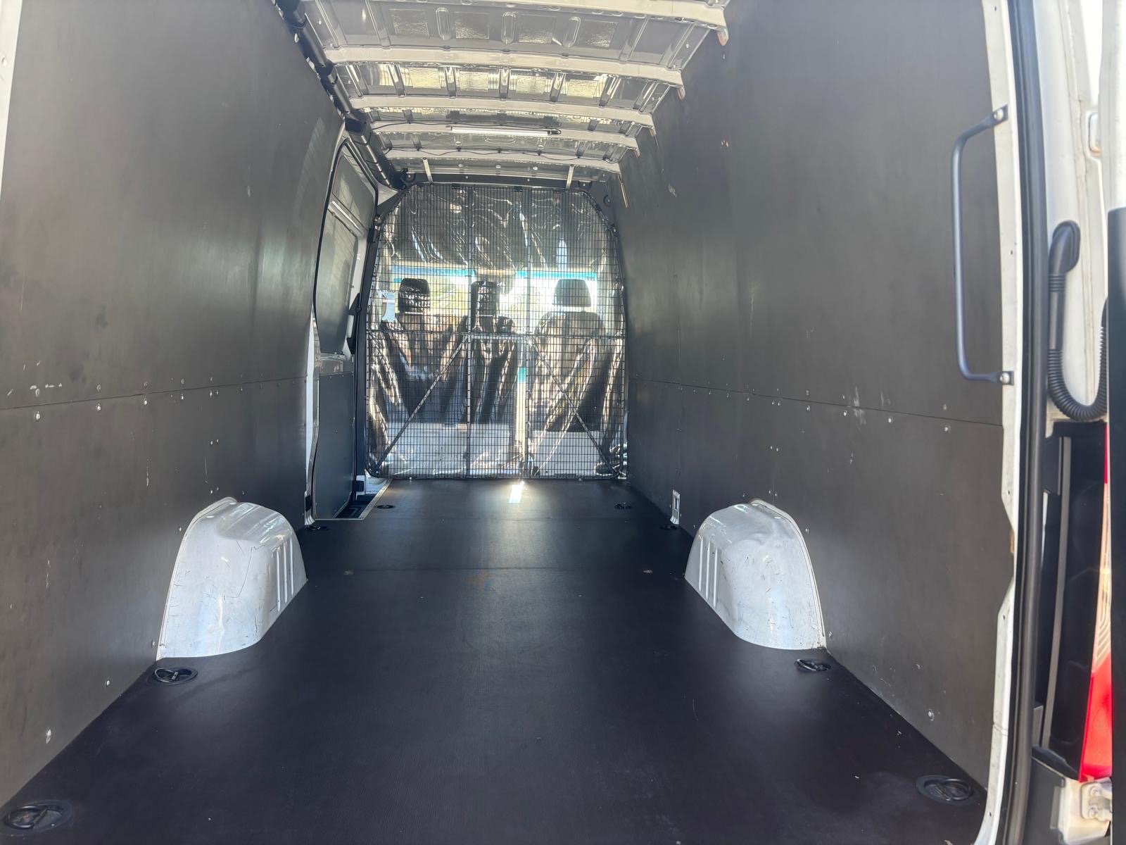 2020 Mercedes Benz Sprinter 316CDI VS30 RWD photo 4