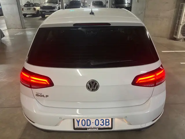 2020 VW GOLF TRENDLINE 110TSI MY20 photo 10