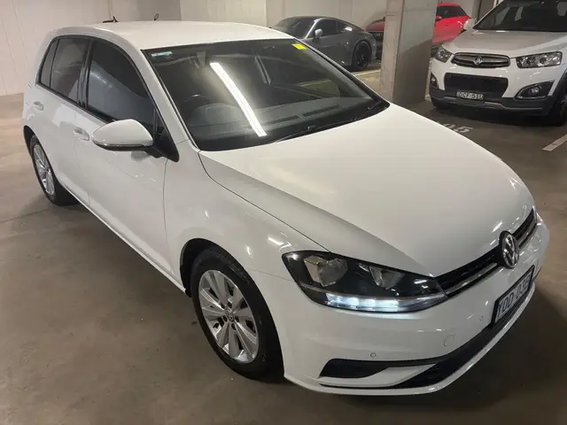 2020 VW GOLF TRENDLINE 110TSI MY20 photo 2