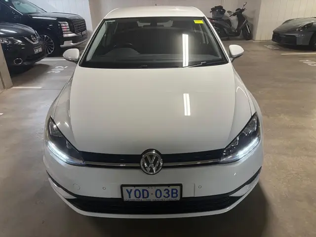 2020 VW GOLF TRENDLINE 110TSI MY20 photo 3