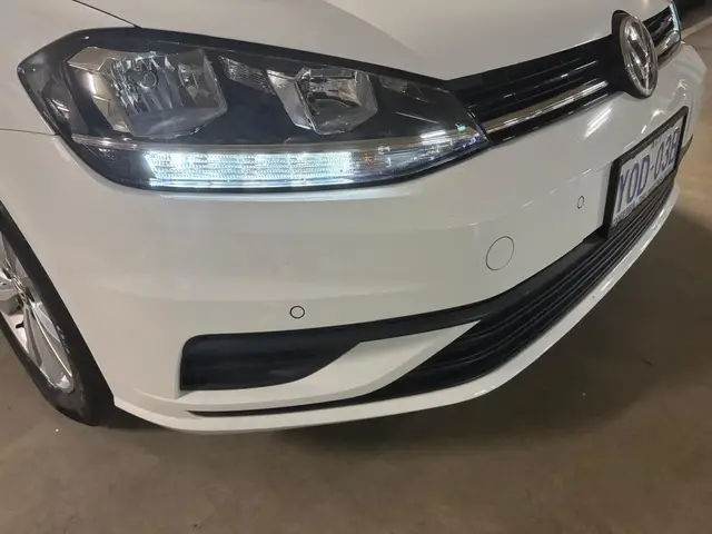 2020 VW GOLF TRENDLINE 110TSI MY20 photo 4