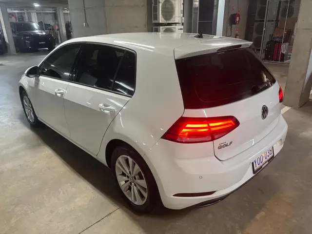 2020 VW GOLF TRENDLINE 110TSI MY20 photo 9