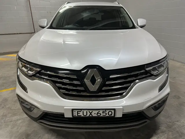 2022 Renault  Koleos Zen  photo 2