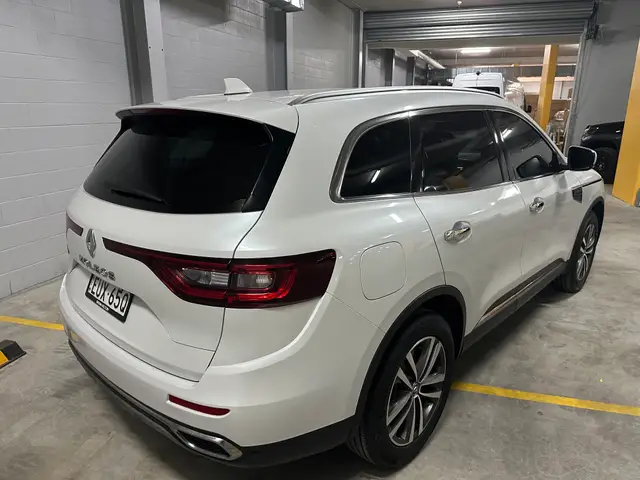 2022 Renault  Koleos Zen  photo 4